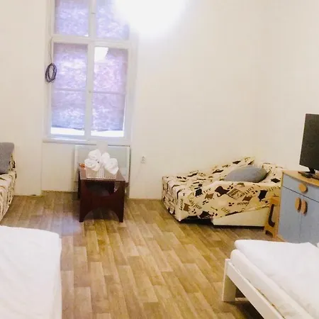 Homestay Prague Centre *